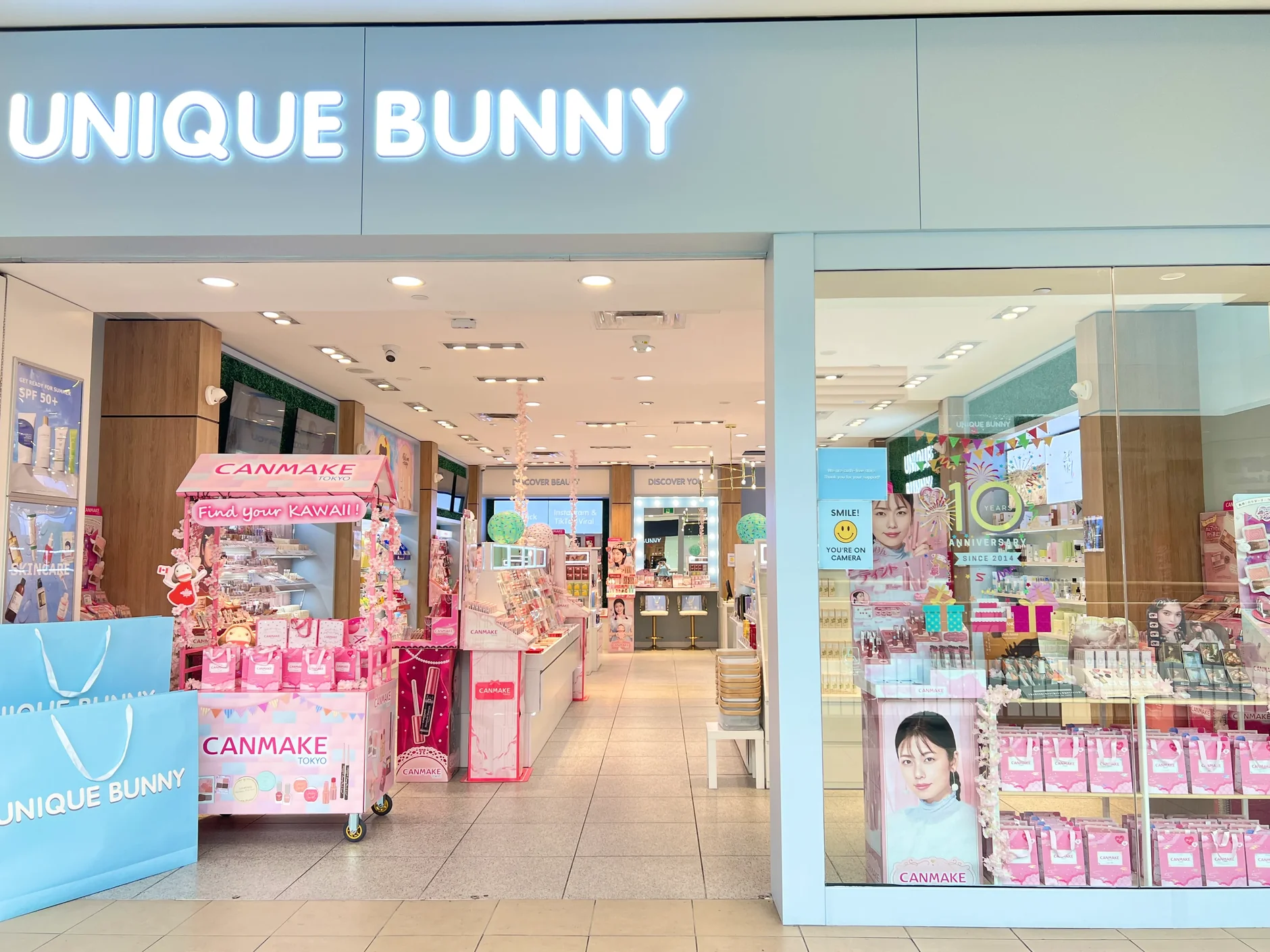 【パートタイム募集】キャッシャー・グリーター（レジ・受付担当） - Unique Bunny Ltd. イメージ画像