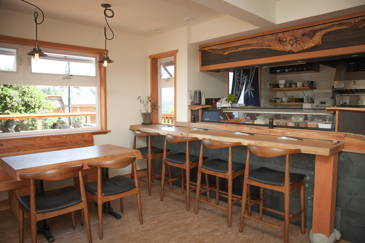 Hiring server, hostess, dishwasher, kitchen helper and sushi chef - Sushi Bar Nagomi イメージ画像