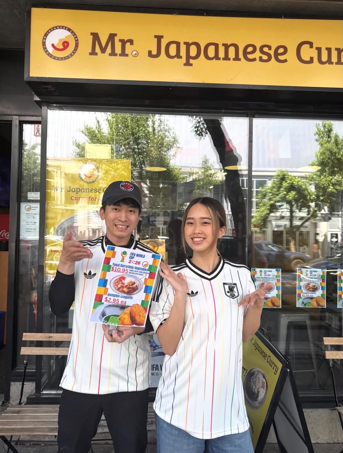 🍛レストランサーバーとイベント販売スタッフ募集🍛 - Mr. Japanese Curry イメージ画像