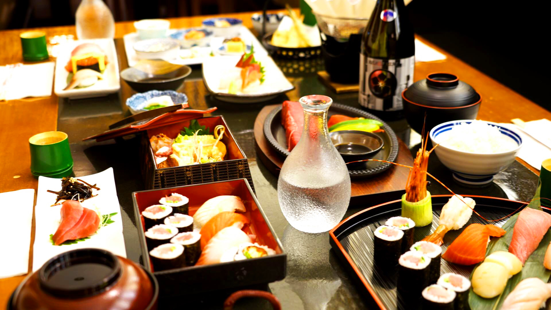 サーバー募集！バンクーバー・ダウンタウン：亀井ロイヤル・ジャパニーズ・レストラン - Kamei Royale Japanese Restaurant イメージ画像